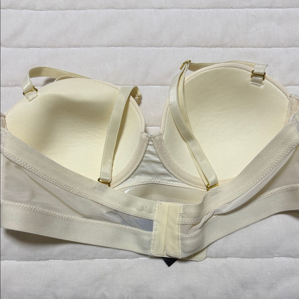 Pepper Cream Convertible Strapless Bra - Picture 2 of 2